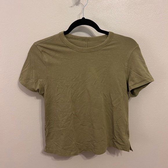 LULULEMON CATES TEE - Picture 2 of 4